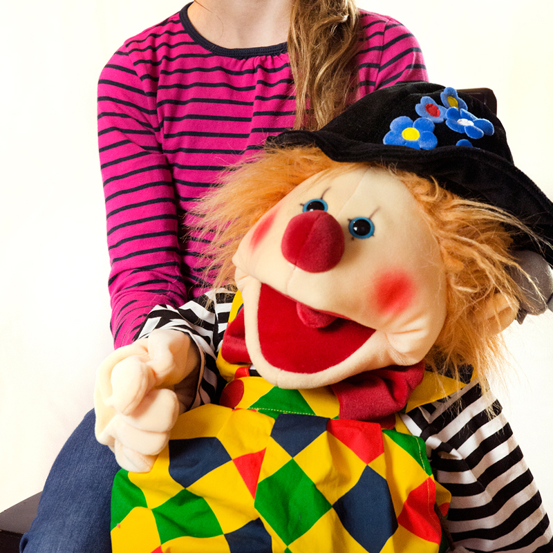16022903-sq W428 Henni der Clown Lachen